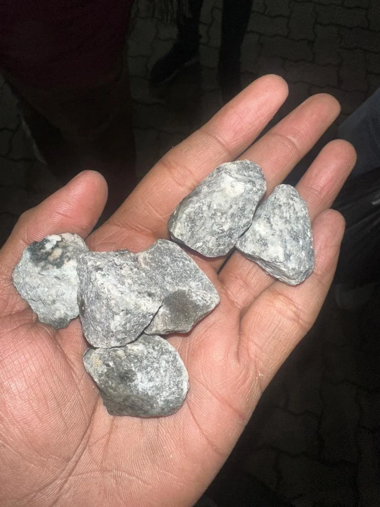 35mm Solid Construction Crushed Stone